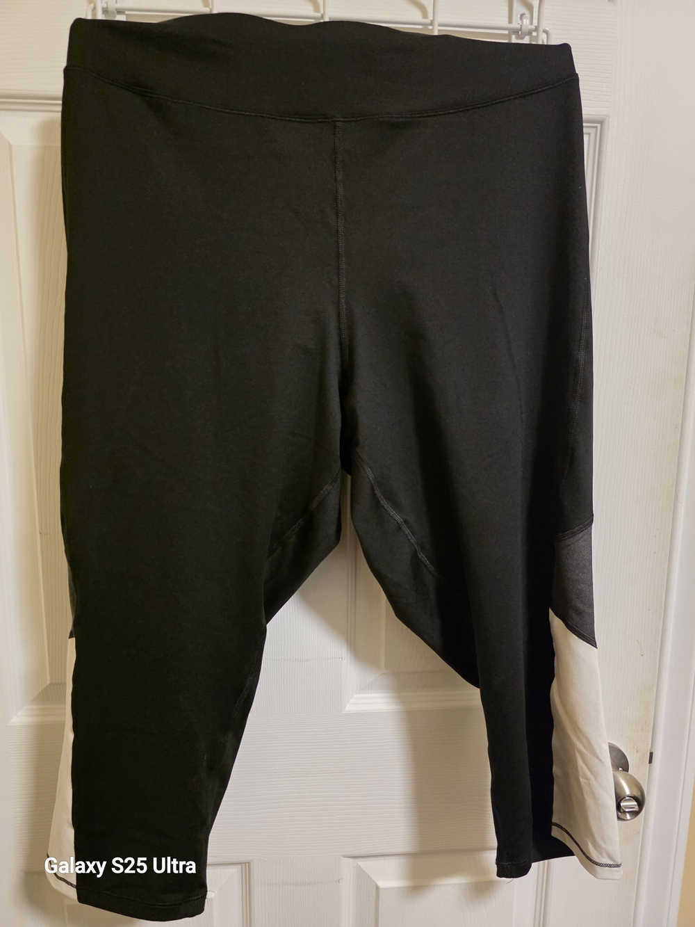 Men's Black Performance Cropped Pants - Brand Unspecified